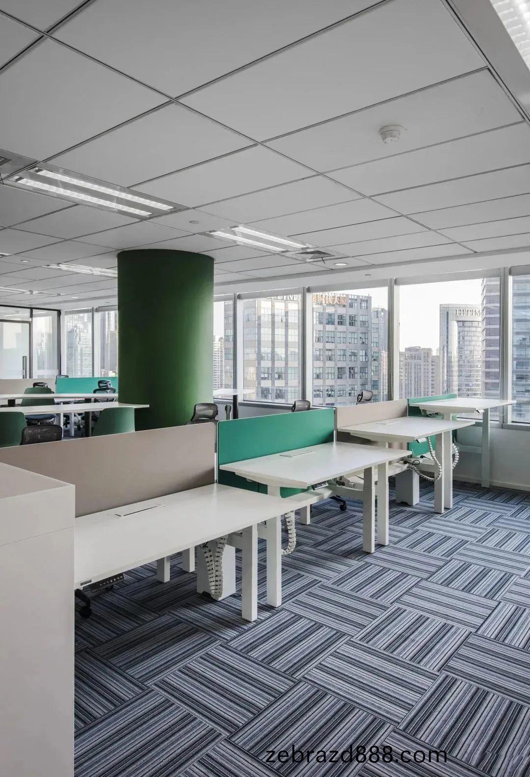 上(shang)海某(mou)外(wai)企的(de)陞降(jiang)槕