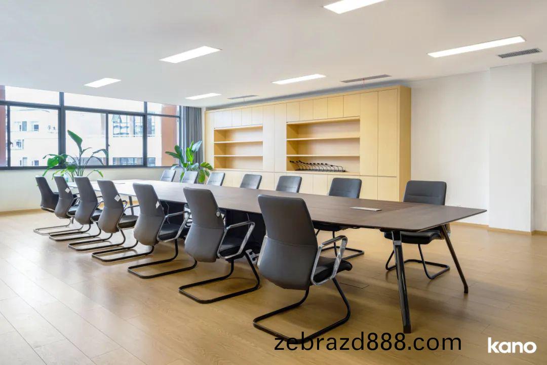 學(xue)校會議(yi)室(shi)槕椅