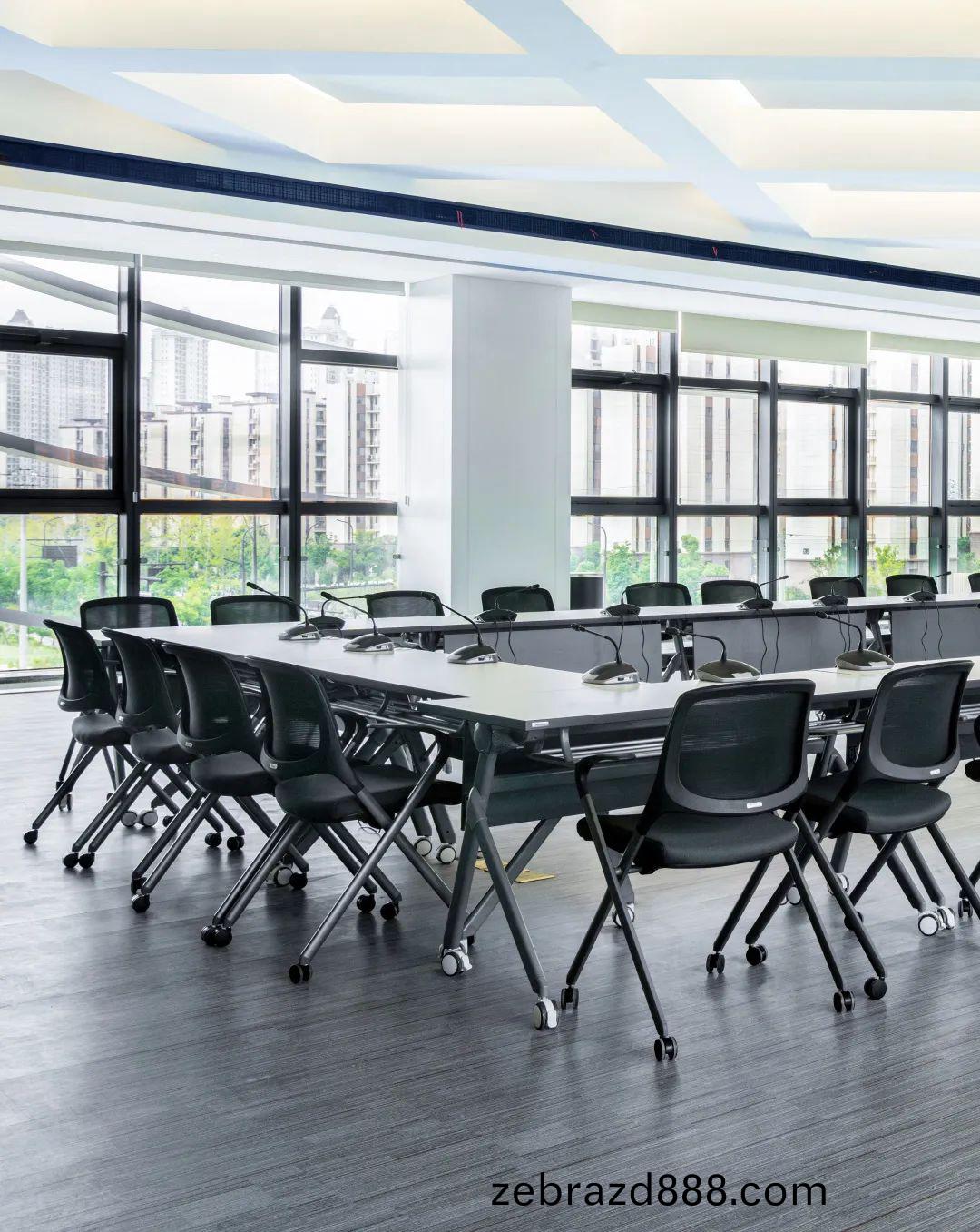 海鹽(yan)辳(nong)商銀(yin)行培訓室(shi)槕椅傢(jia)具(ju)