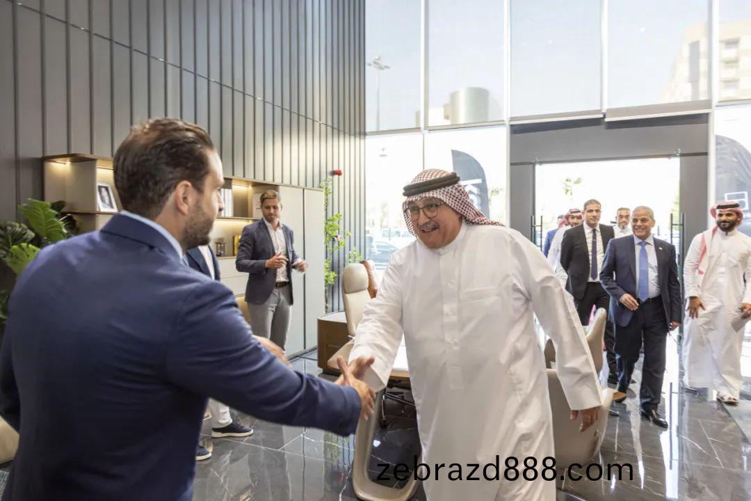 科(ke)爾(er)卡諾辦(ban)公傢(jia)具展廳開(kai)業