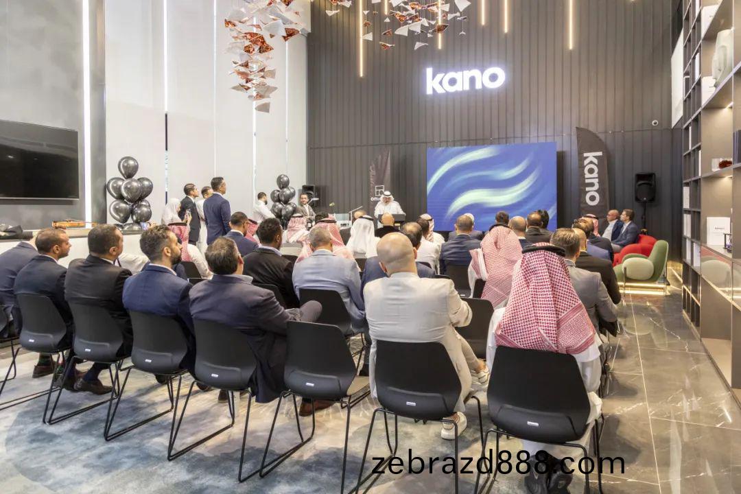 科爾(er)卡(ka)諾(nuo)辦公(gong)傢具(ju)沙(sha)特(te)展(zhan)廳(ting)開(kai)業