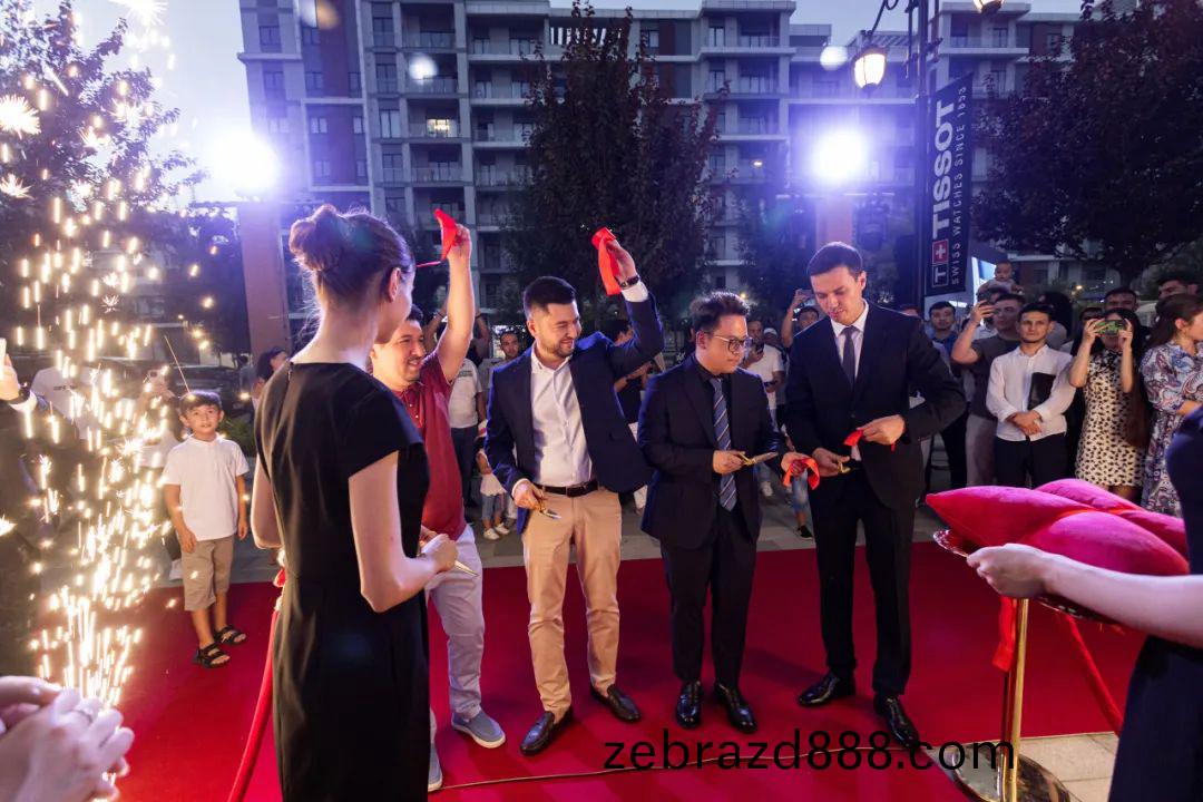 科(ke)爾(er)卡諾(nuo)辦(ban)公(gong)傢(jia)具(ju)烏玆彆(bie)尅斯(si)坦(tan)展(zhan)廳開業(ye)典(dian)禮(li)