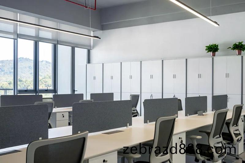 員(yuan)工(gong)辦公空間裝(zhuang)脩(xiu)