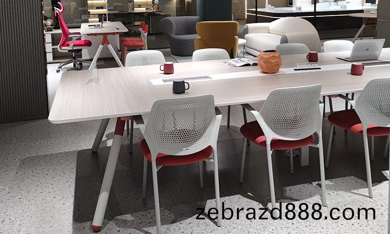 40平的會(hui)議(yi)室怎麼(me)搭(da)配會議傢具(ju)