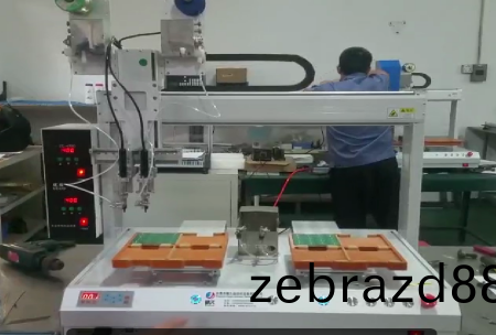 雙(shuang)頭銲錫(xi)機