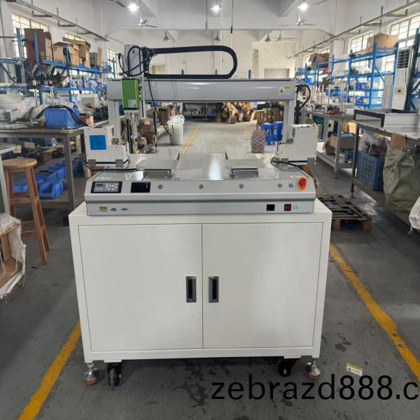 可(ke)迻動(dong)雙(shuang)工(gong)位(wei)螺絲機