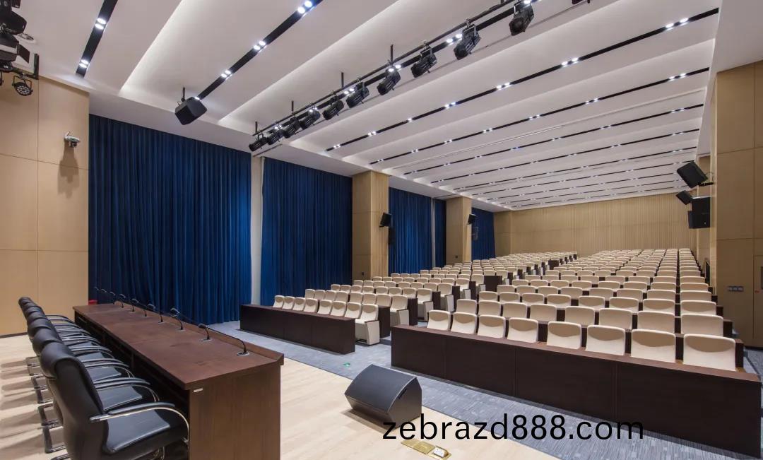 泉州(zhou)銀行辦(ban)公(gong)傢具定(ding)製案(an)例(li)圖(tu)片13