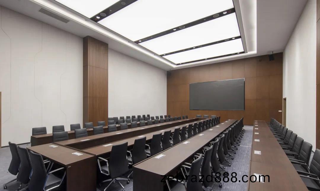 泉州(zhou)銀行(xing)辦(ban)公傢(jia)具(ju)定(ding)製(zhi)案例圖(tu)片15