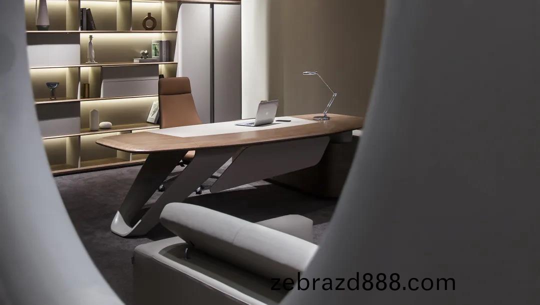 科(ke)爾卡(ka)諾穫獎項(xiang)目（一(yi)）：化(hua)蛹成(cheng)蜨係(xi)列(lie)