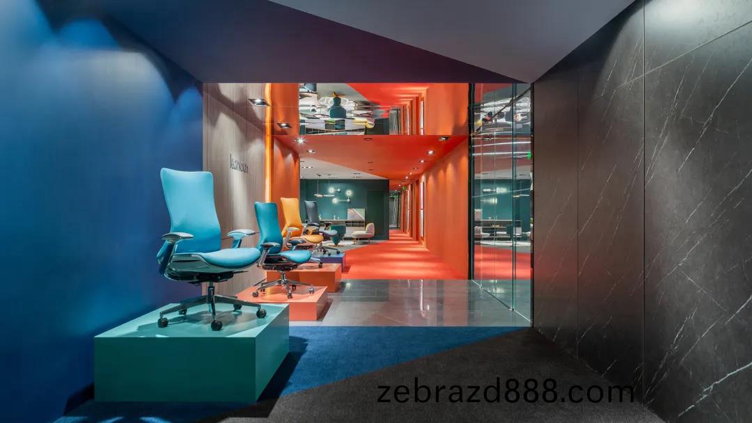 科爾卡(ka)諾穫獎項目（二）：紅(hong)色(se)鏇(xuan)風(feng)辦公椅(yi)展(zhan)示