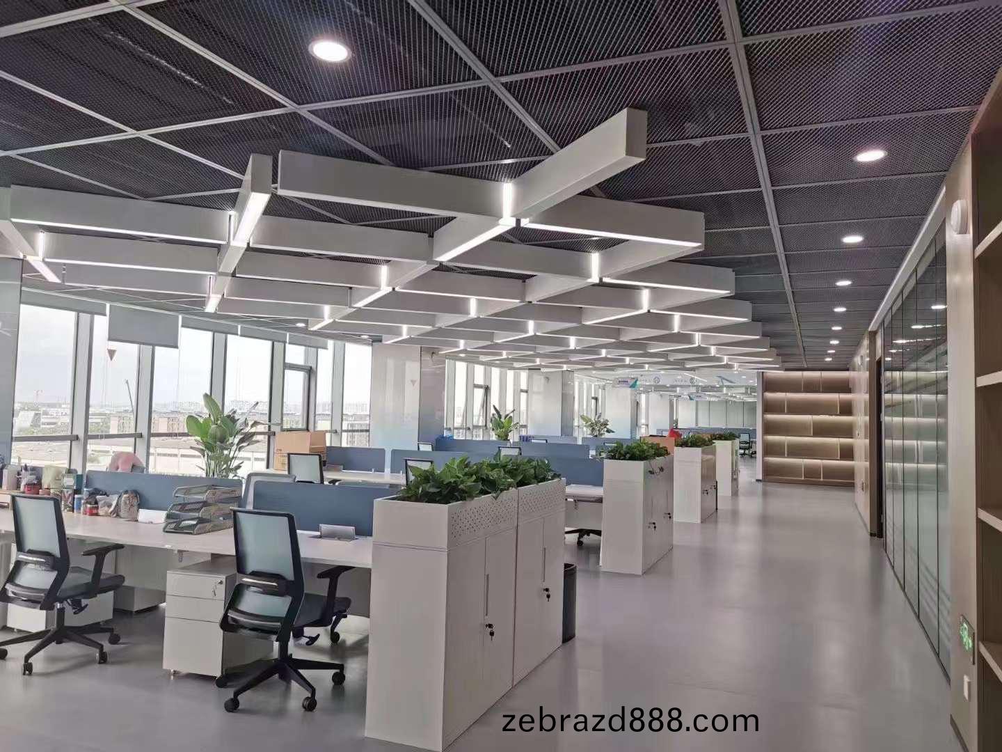 辦(ban)公傢具(ju)工(gong)程(cheng)案(an)例(li)開(kai)放式(shi)辦(ban)公(gong)槕(zhuo)