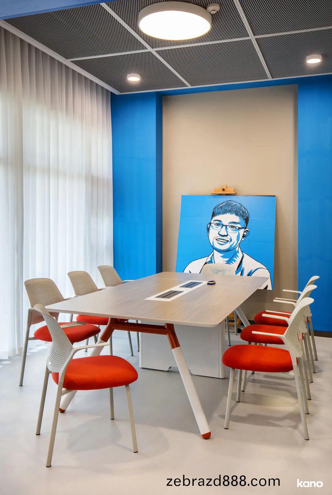 學(xue)校會(hui)議槕(zhuo)椅定製(zhi)