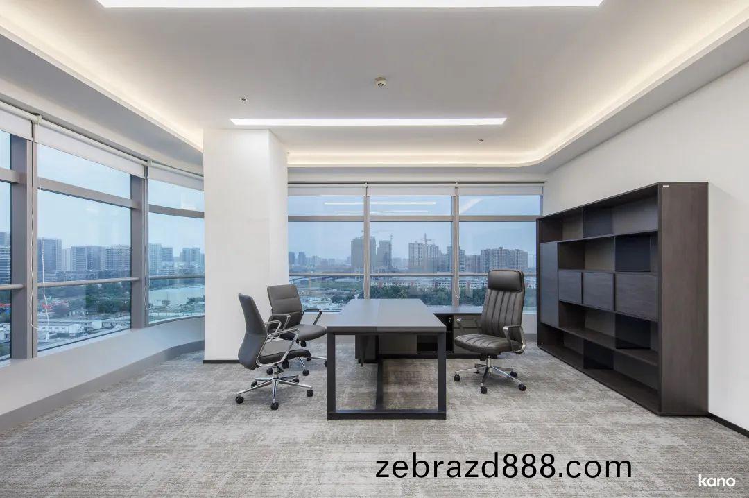 禾邁(mai)股份辦公(gong)傢(jia)具工程案例之部(bu)門(men)經(jing)理(li)辦公(gong)室(shi)