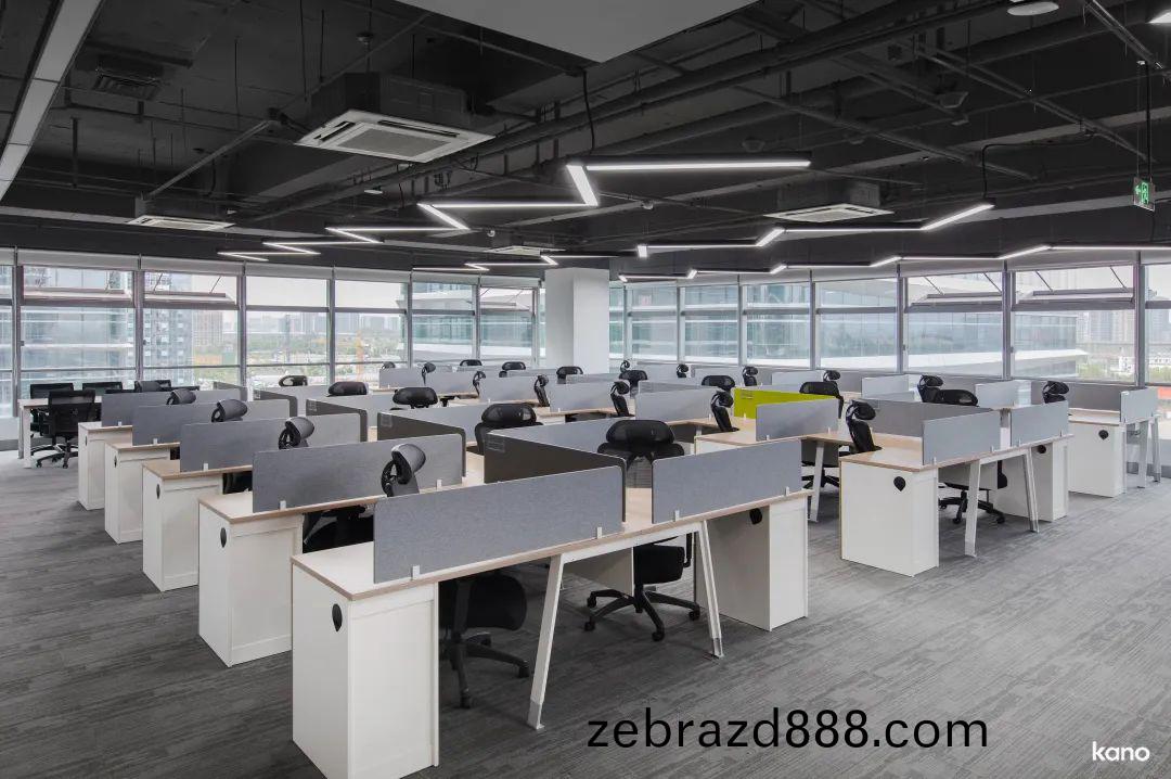 禾邁股(gu)份(fen)辦(ban)公(gong)傢(jia)具(ju)工程(cheng)案例之員(yuan)工工(gong)位