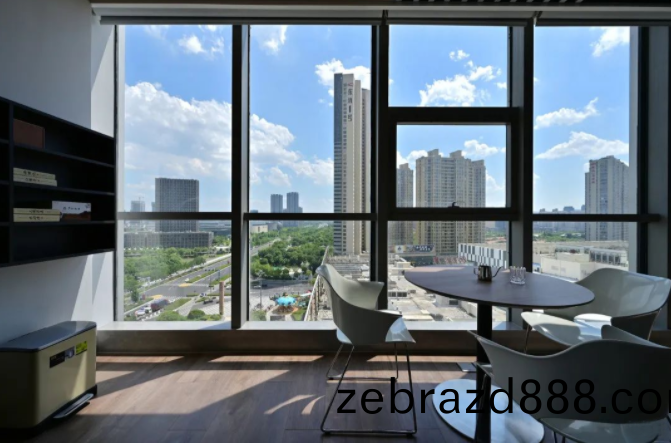 南京(jing)辦公(gong)傢具工(gong)程案例之洽談區(qu)