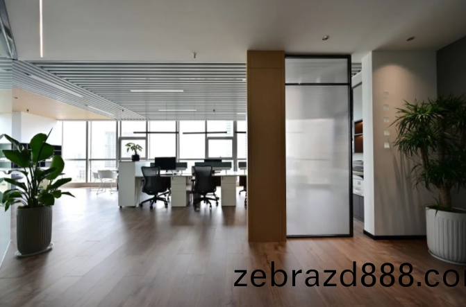 南京(jing)辦(ban)公傢具工程(cheng)案(an)例之(zhi)員(yuan)工(gong)工位(wei)