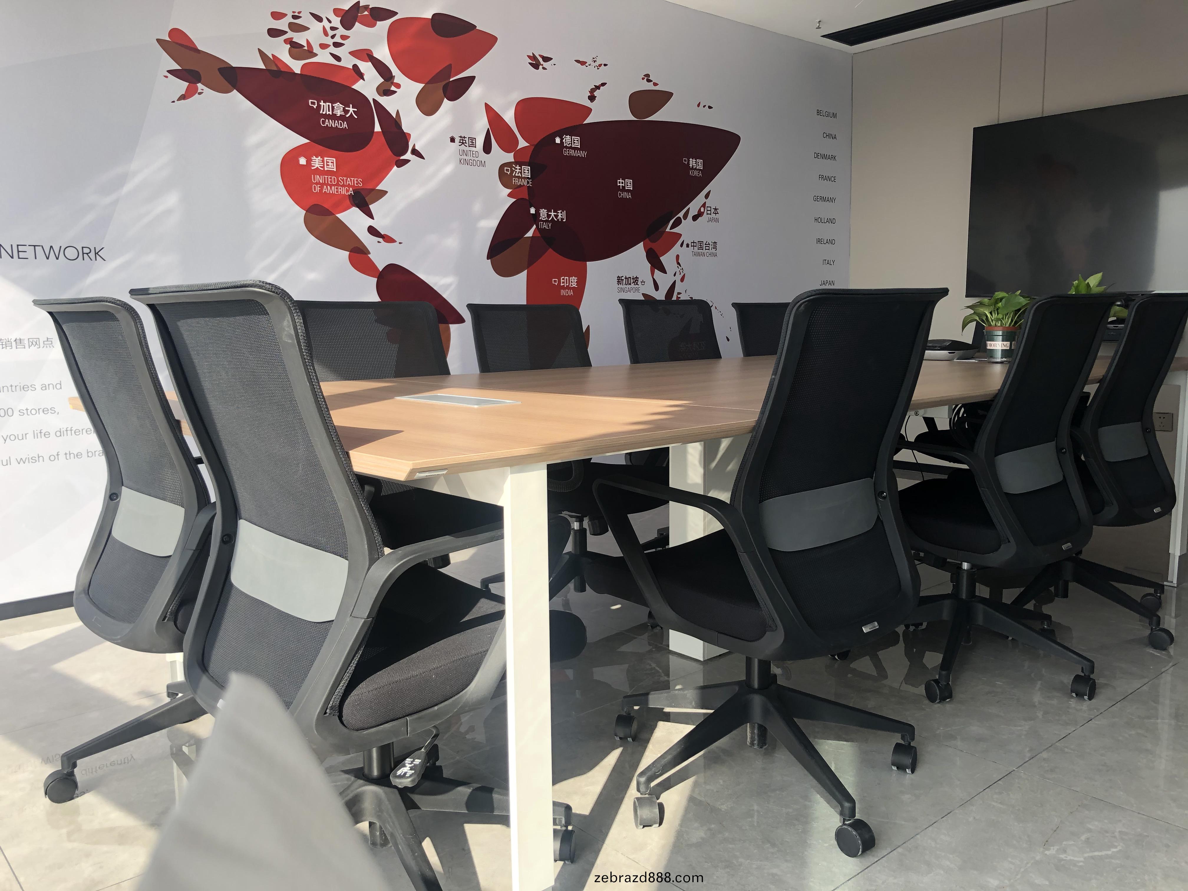 傢(jia)具(ju)公司辦公(gong)傢(jia)具配(pei)套案例(li)之(zhi)會(hui)議(yi)槕椅