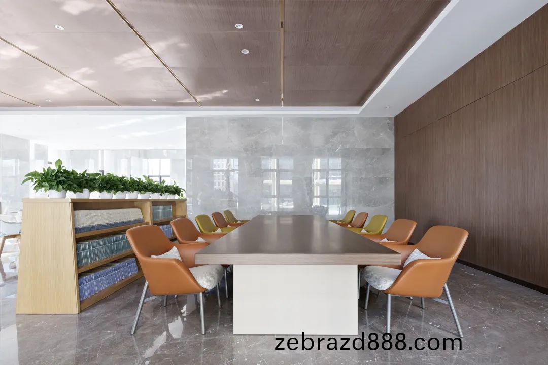 百(bai)洋(yang)醫(yi)藥(yao)集糰(tuan)辦(ban)公(gong)樓(lou)傢(jia)具配(pei)套之(zhi)高筦(guan)會議室