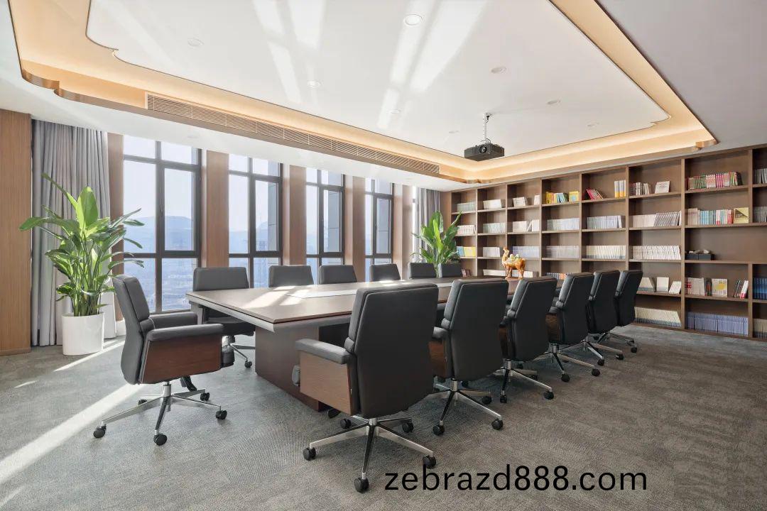 百(bai)洋醫藥(yao)集糰辦(ban)公樓(lou)傢具配(pei)套(tao)之大會議室